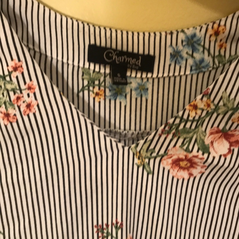 Formal blouse - Picture 3 of 3